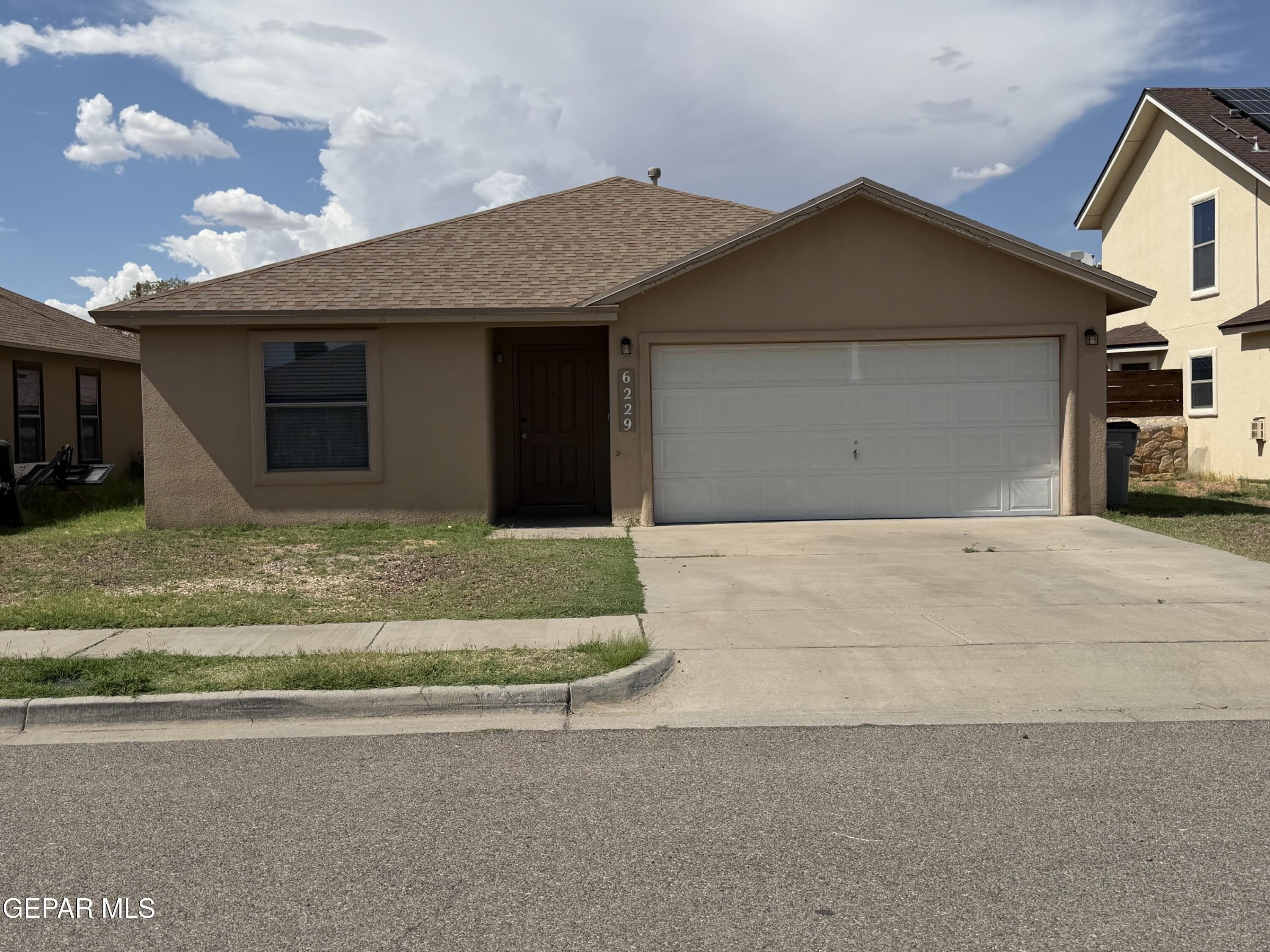 6229 LOVEBIRD Lane – photo 1