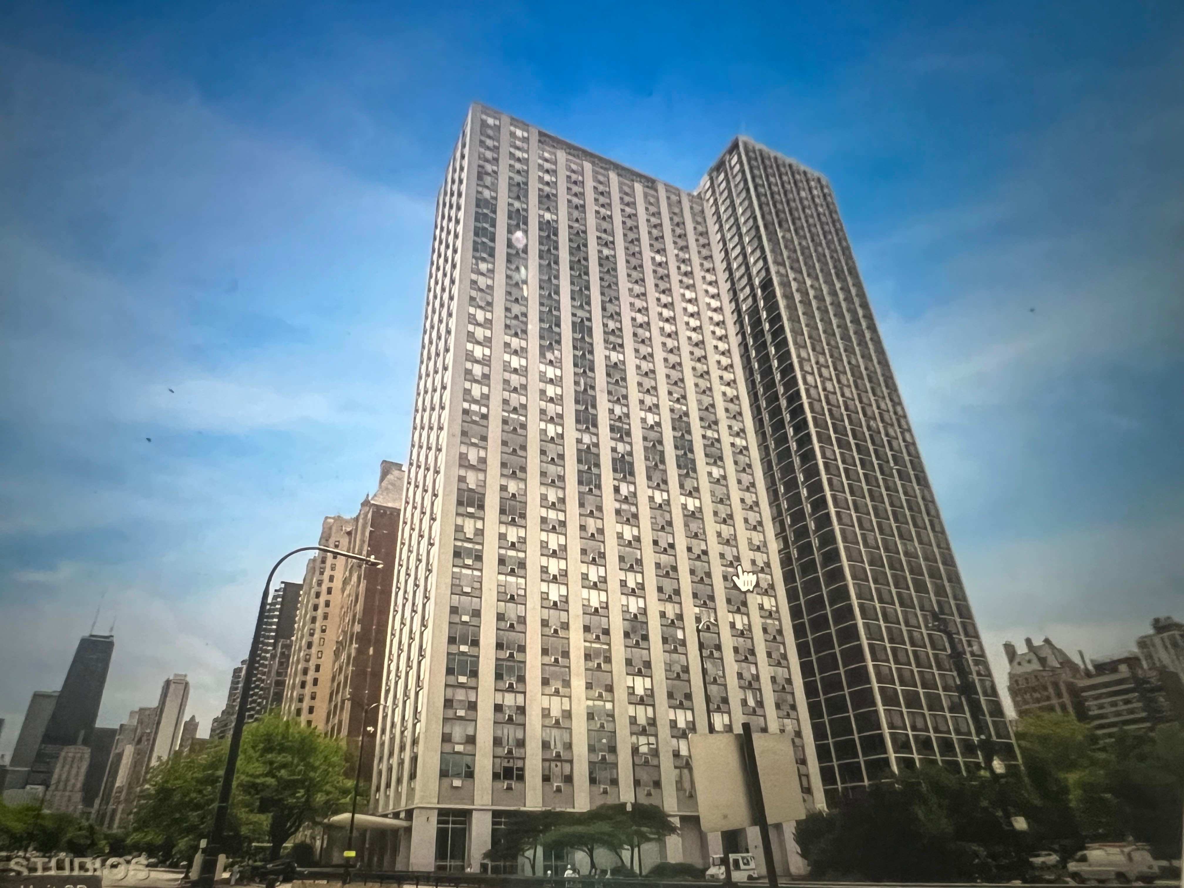 1550 North Lake Shore Drive – photo 1