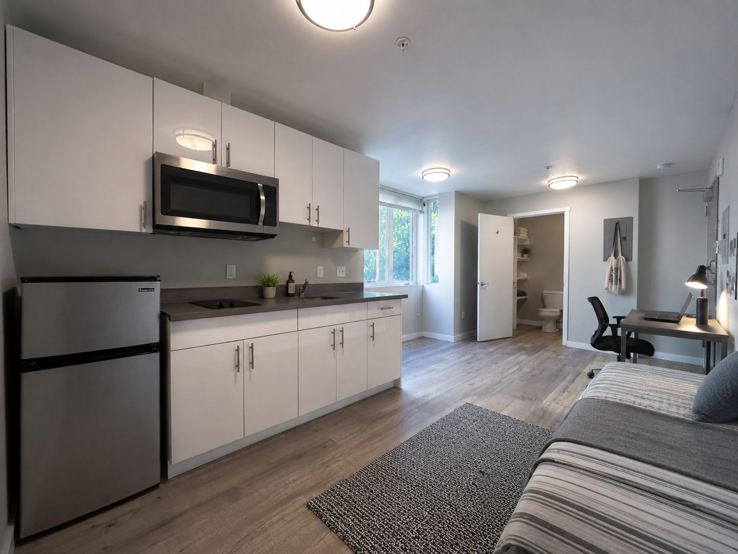 7th Avenue Place – photo 1