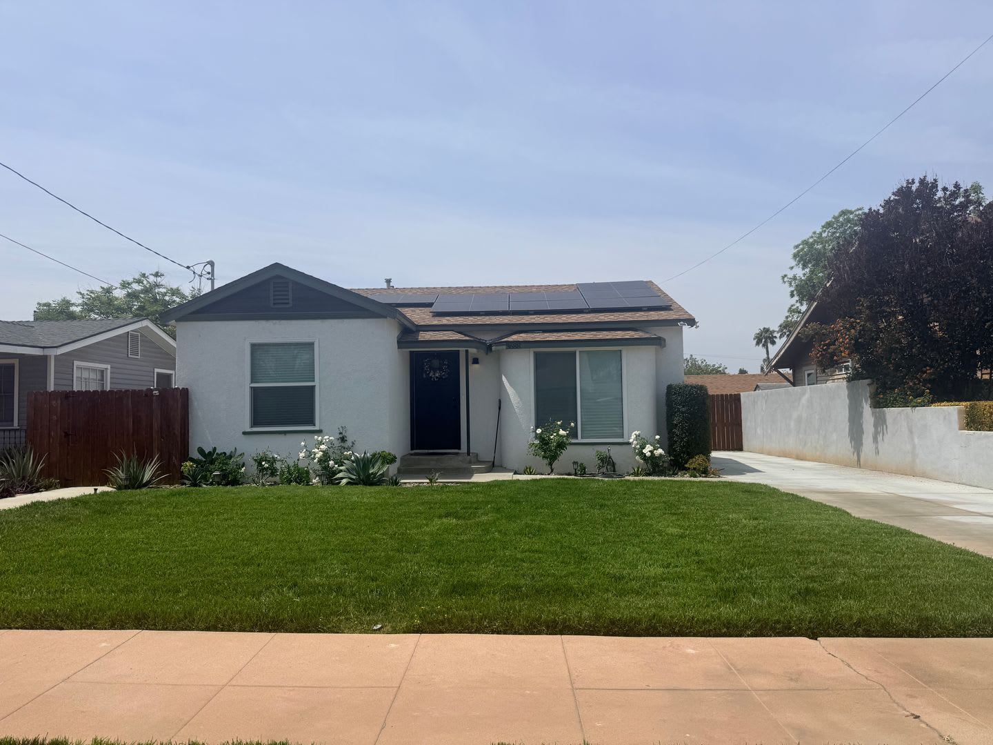 3 bedroom home in a great neighborhood in Riverside – photo 1