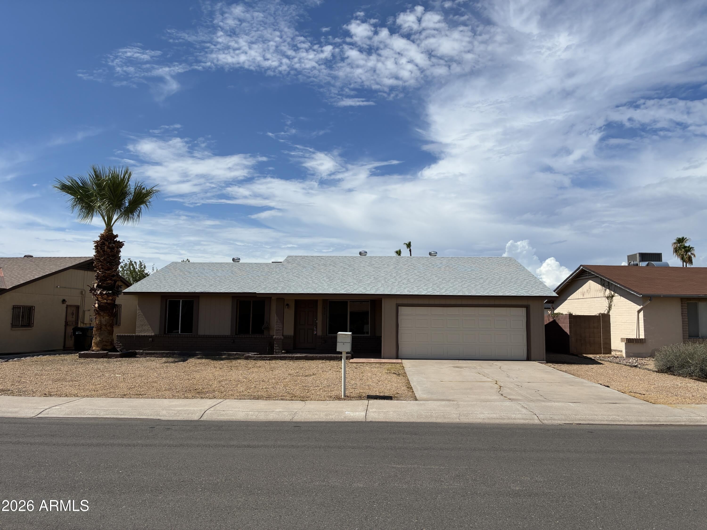 602 W WICKIEUP Lane – photo 1