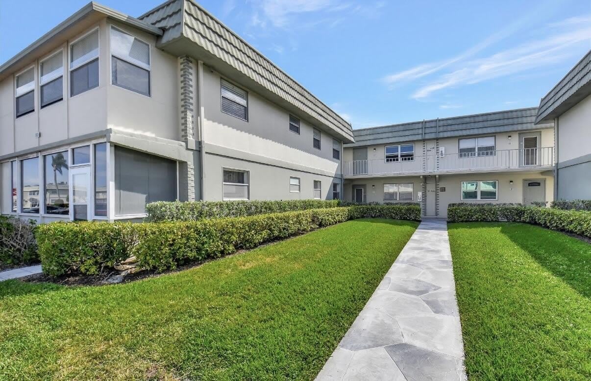 581 Monaco Boulevard – photo 1