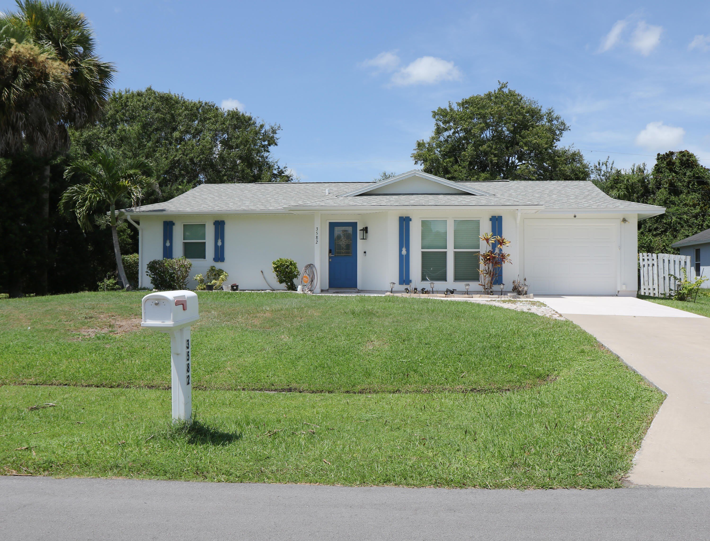 3582 SW VOLLMER Street – photo 1