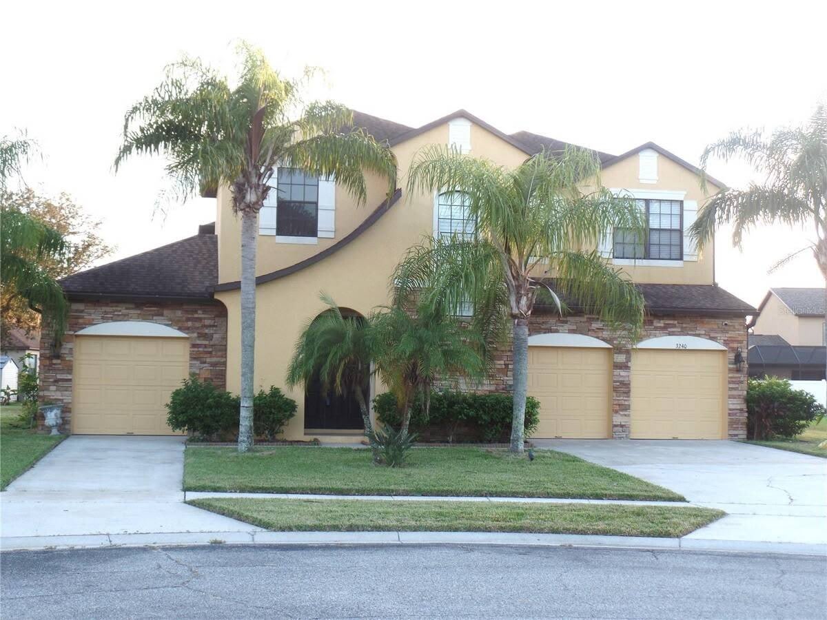 3240 Pineapple Isle Drive – photo 1