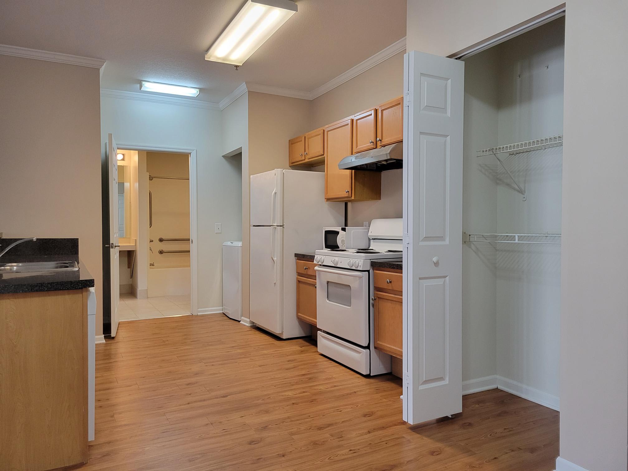 50 Hunt Club Dr., Apt. 302 – photo 1 of 20