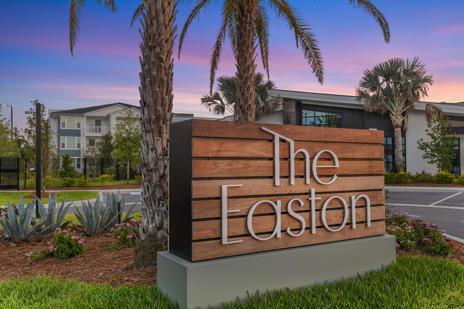 The Easton Riverview Apartments – photo 1 of 36