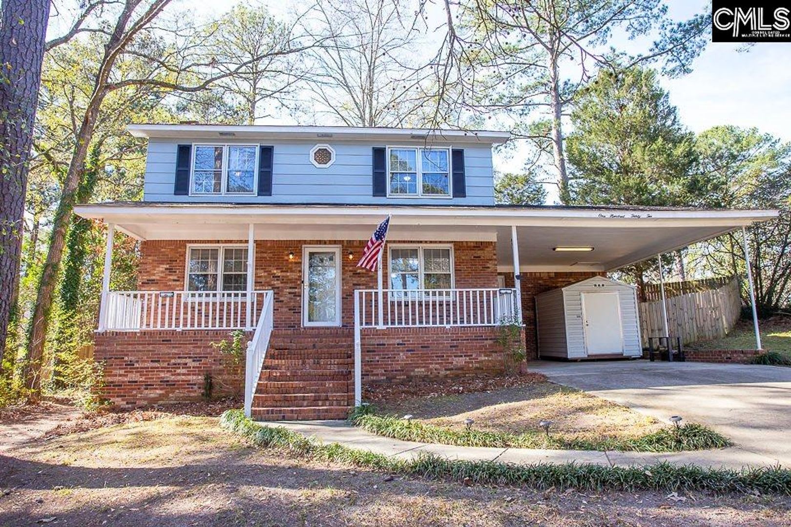 Updated & Move-In Ready in SE Columbia! – photo 1
