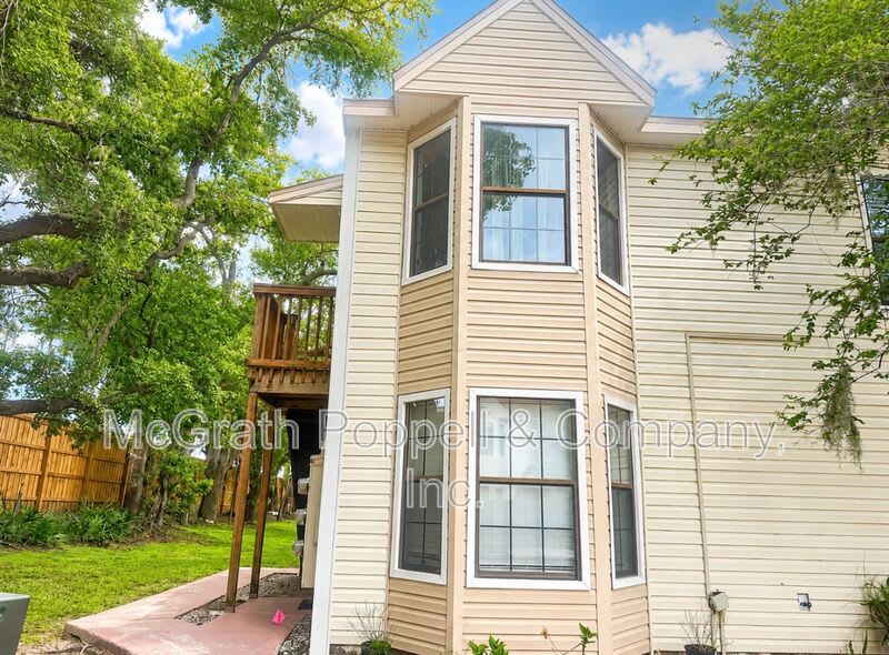 2302 Maki Rd – photo 1 of 158
