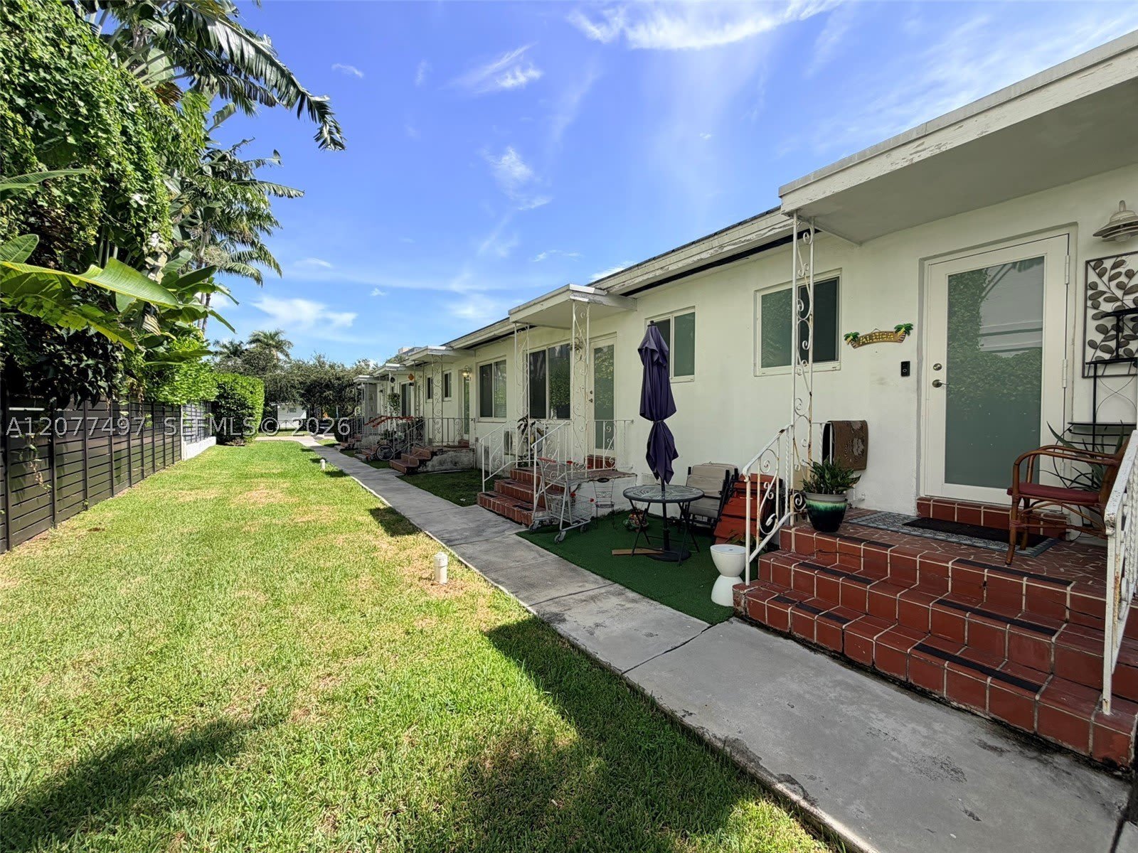 1140 98th St – photo 1 of 12