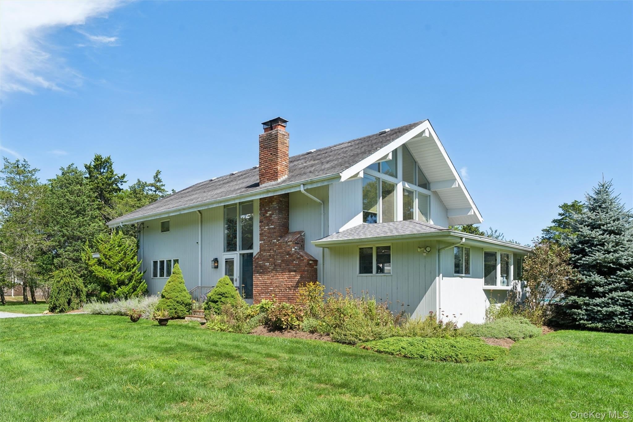 18 Quogo Neck Lane – photo 1 of 21