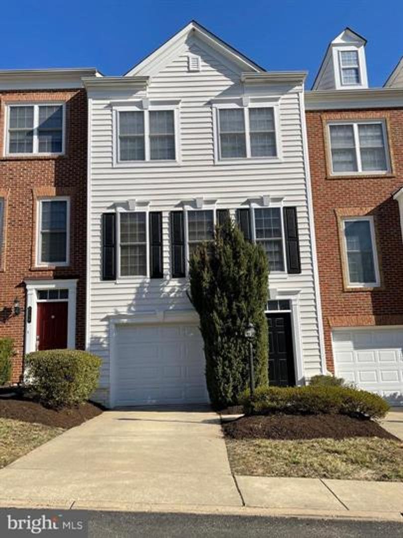 2161 Oberlin Dr – photo 1 of 9