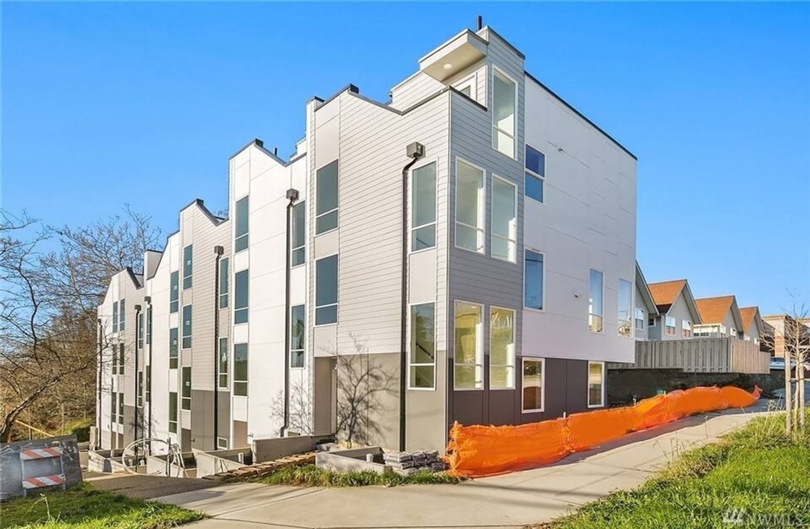 Charming 3BR Townhome in Seattle – photo 1