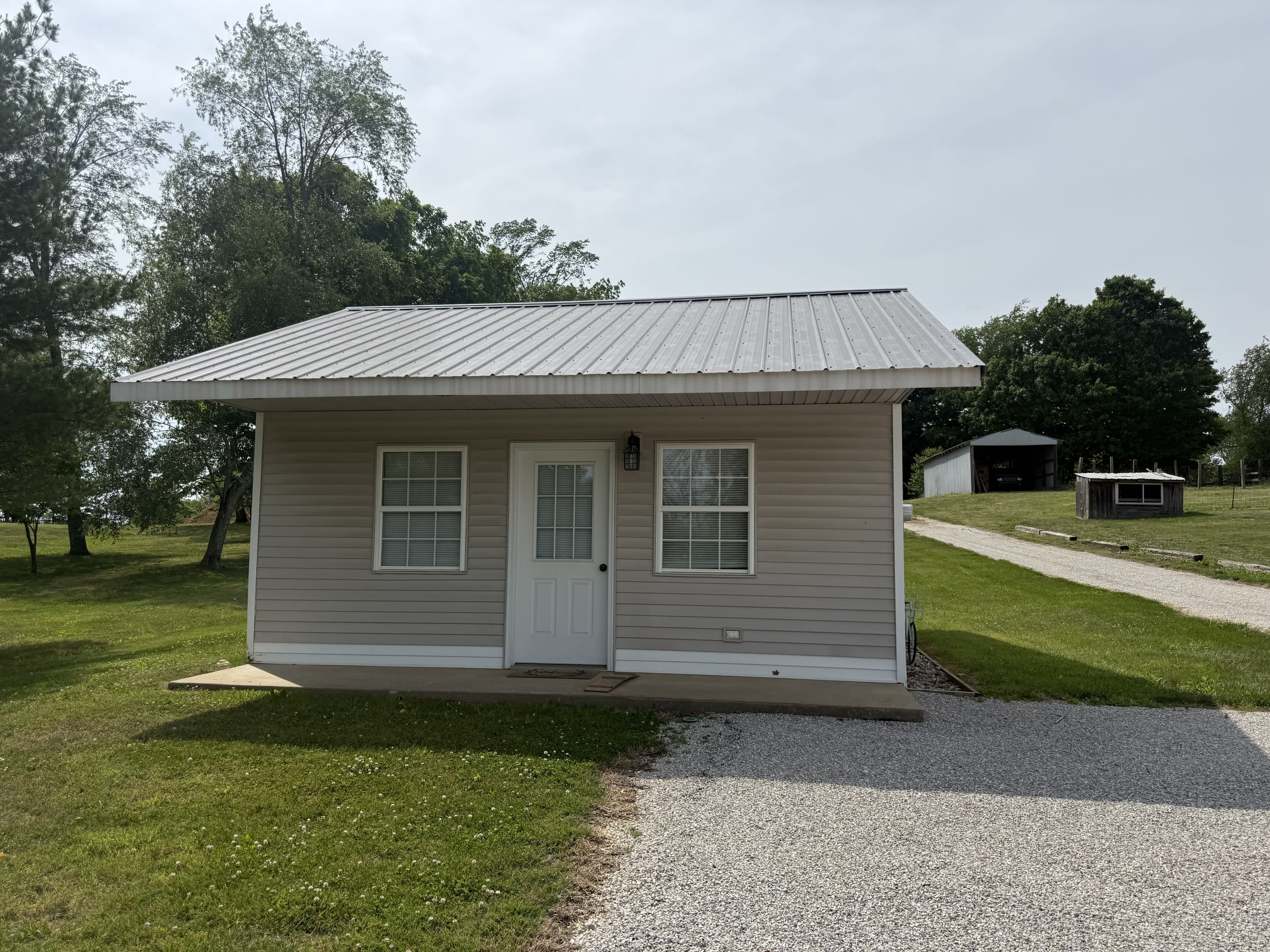 7237 New Glendale Road – photo 1 of 5