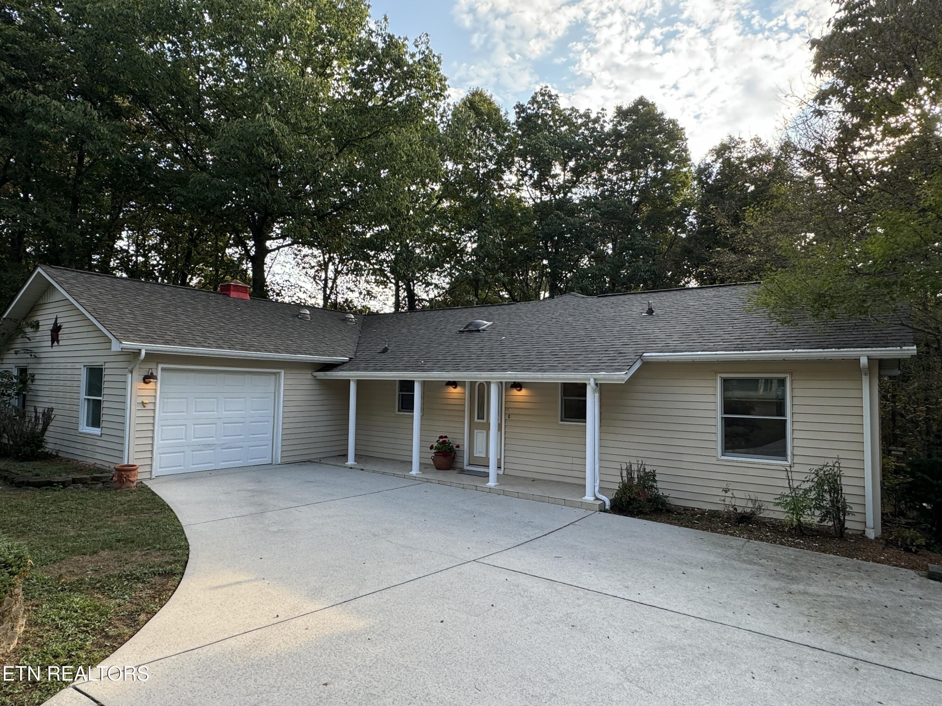 234 Amherst Lane – photo 1 of 24