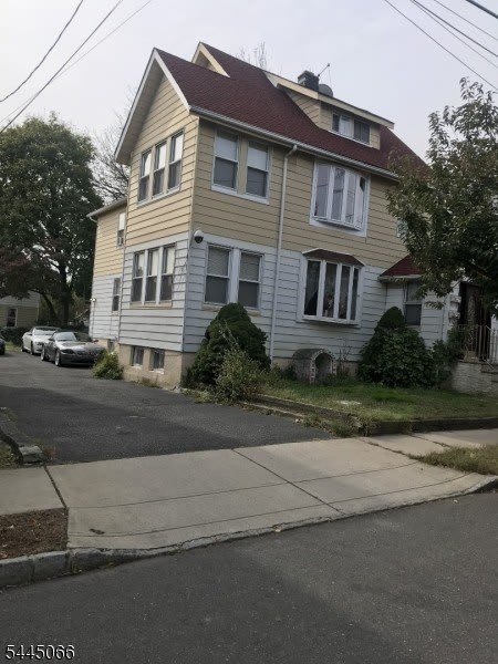 39 Malone Ave – photo 1 of 135