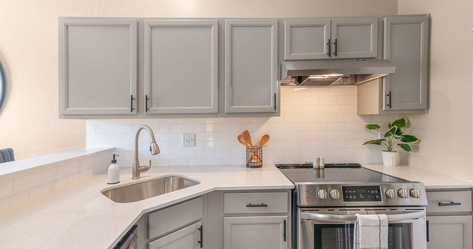 Knowlton Apartment Homes – photo 1 of 28