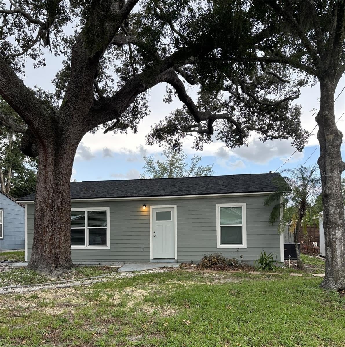 220 W North Street – photo 1