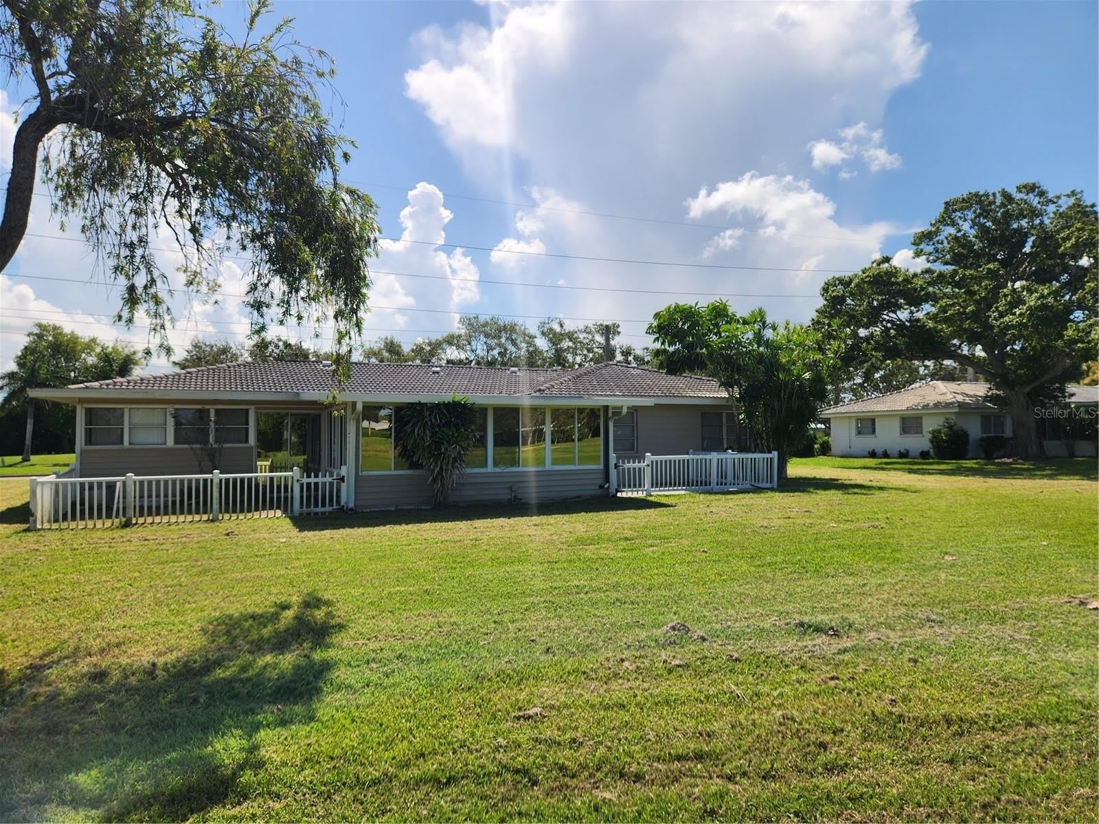 2006 BENEVA Road – photo 1 of 11