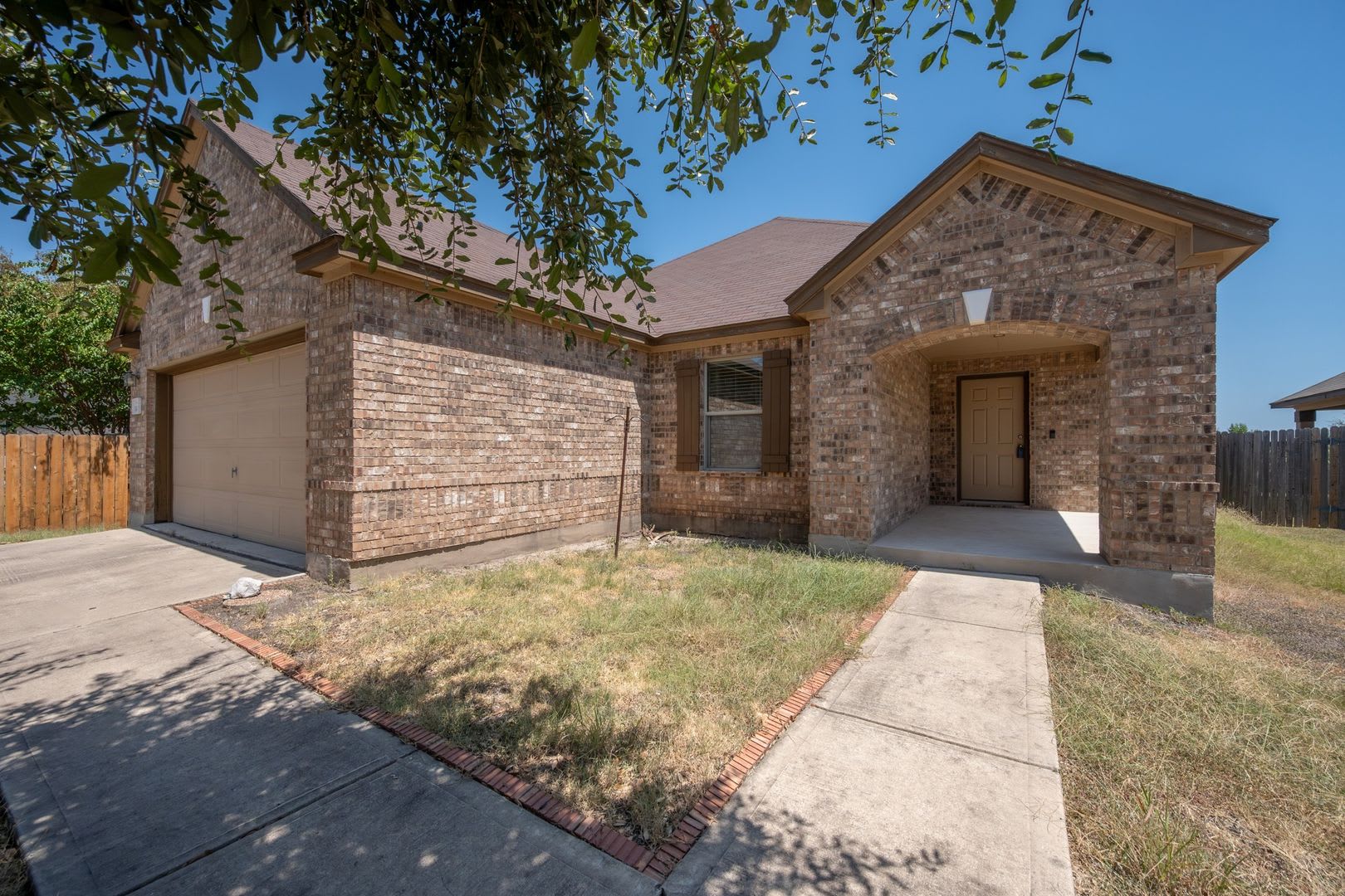 Limited Time Move In Special Move In With Just A 1 000 Security Deposit For Well Qualified Applicants – photo 1 of 194