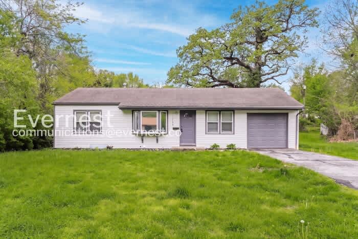 11709 East 30th Street South – photo 1 of 18