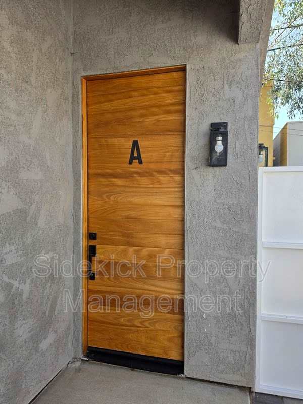 432 W Garfield Ave – photo 1