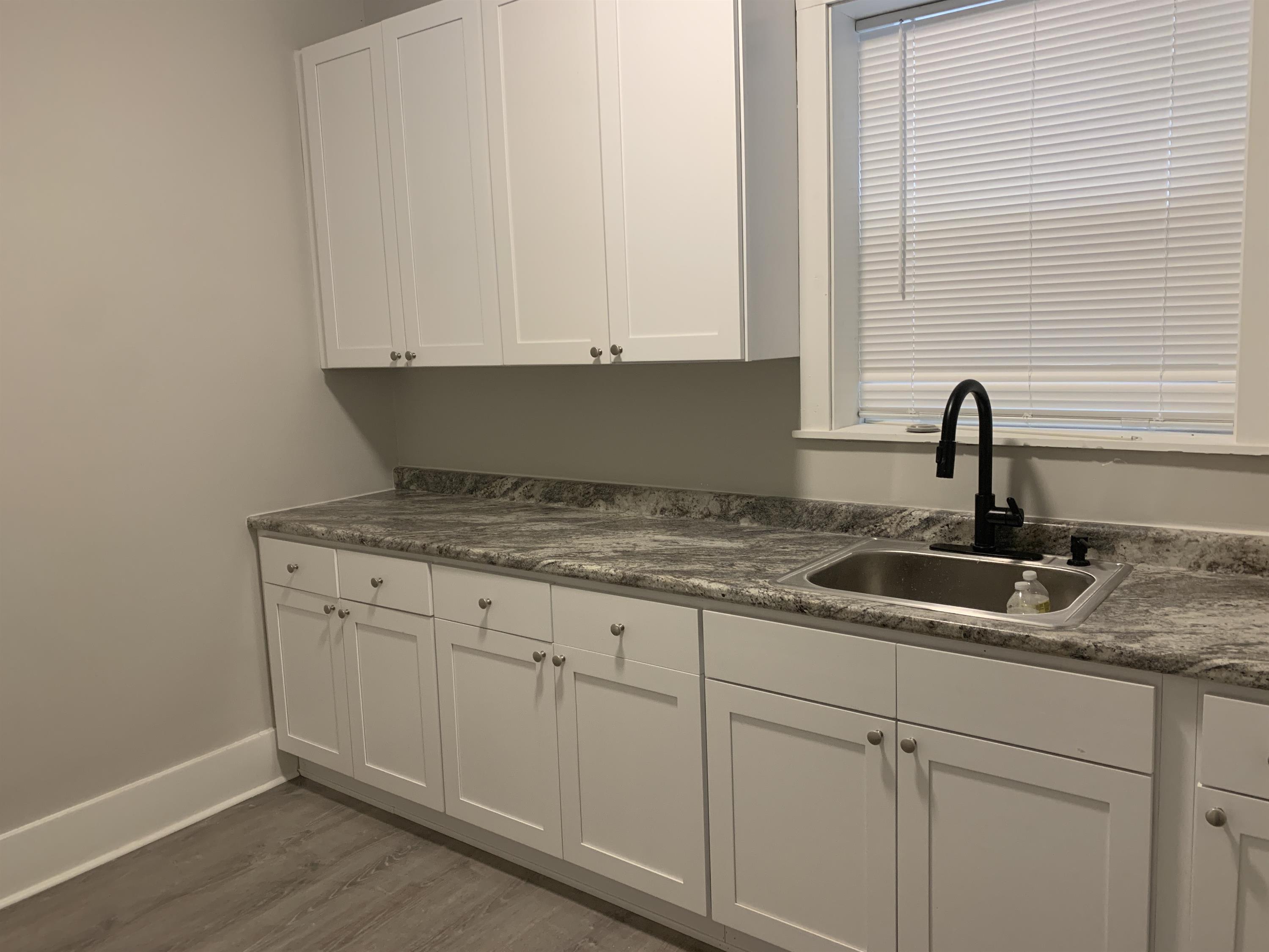 507 Oneida Street – photo 1 of 7