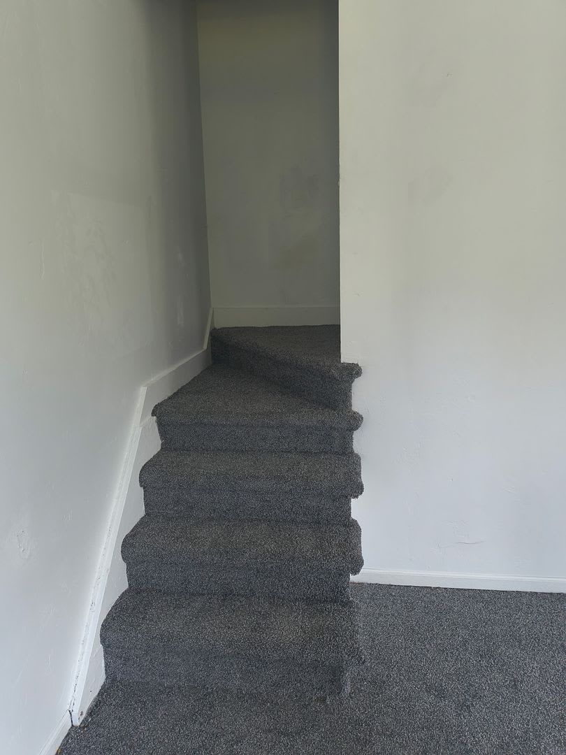 106 S Clay St Two Bedroom Unit – photo 1