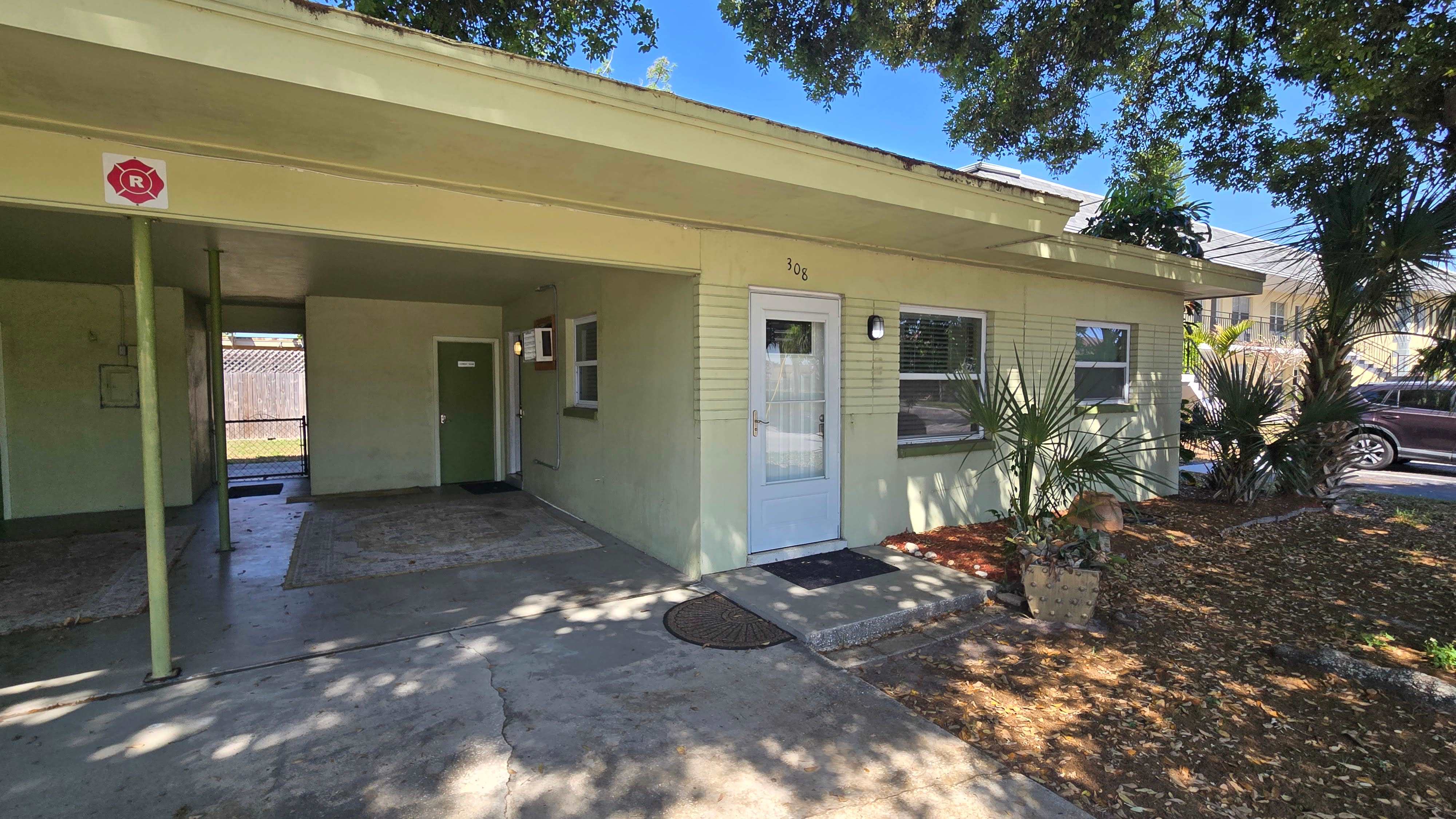 308 Gunn Ave – photo 1