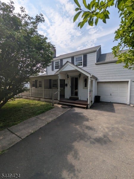 2261 Mountain Ave – photo 1 of 19