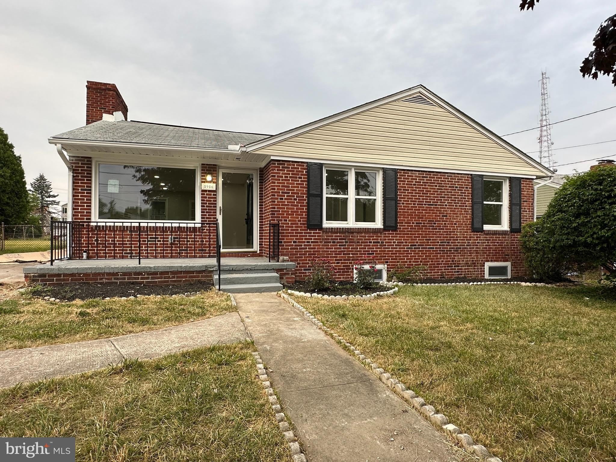 5906 Leewood Avenue – photo 1 of 103