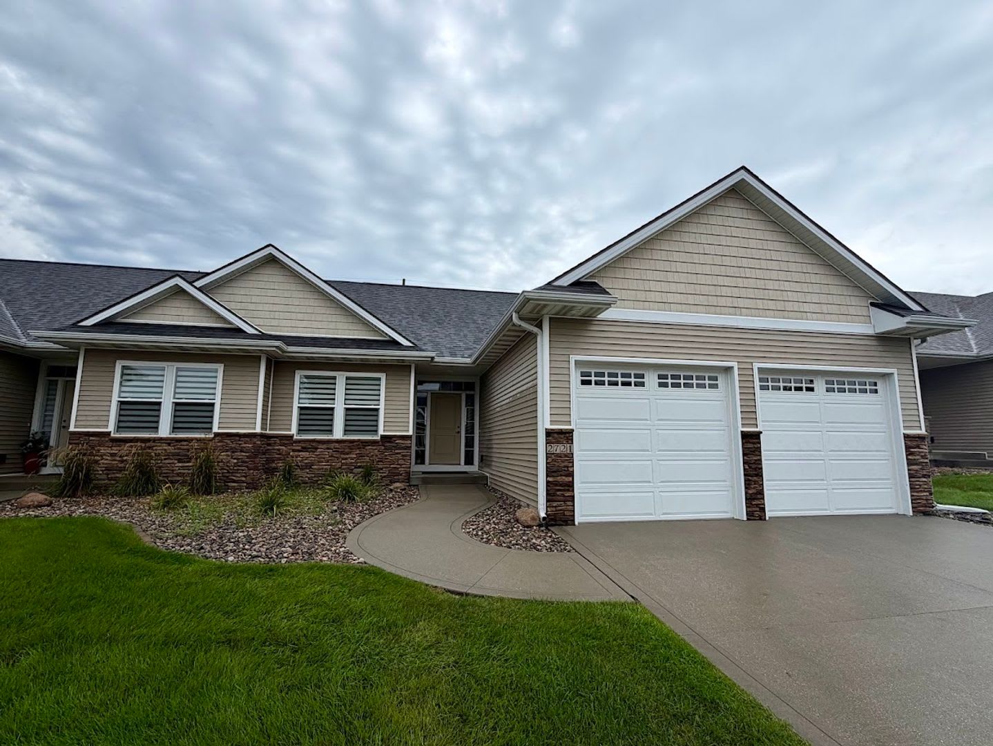 2717 & 2721 London Dr – photo 1