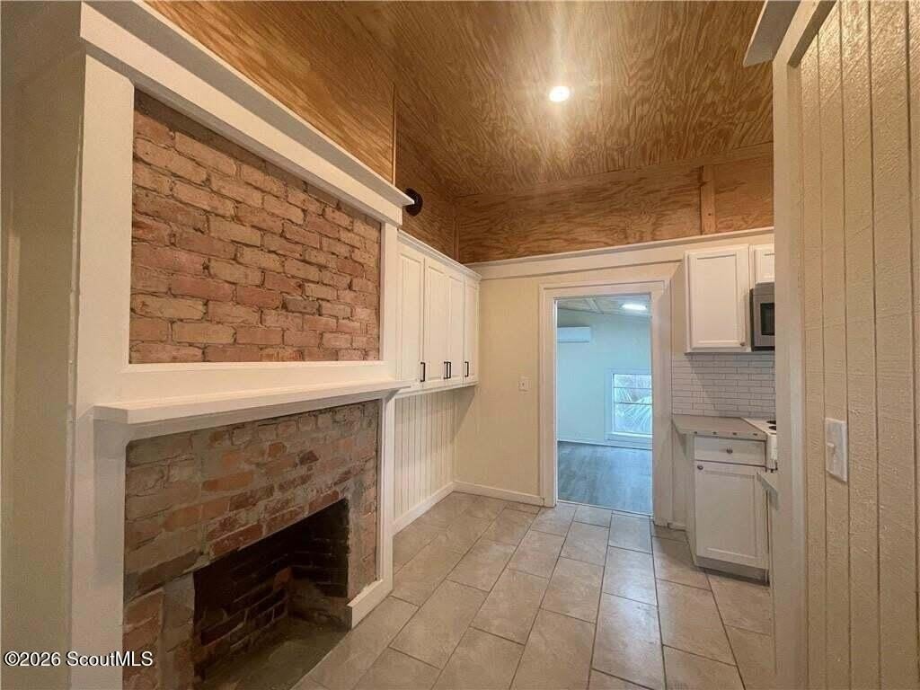 2129 Union Street – photo 1 of 11