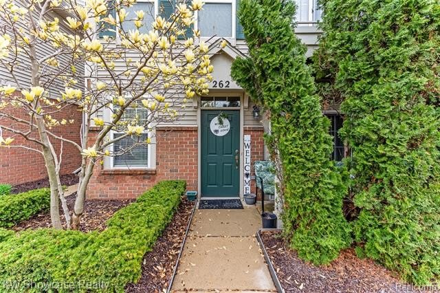 262 N Wixom Road – photo 1 of 40