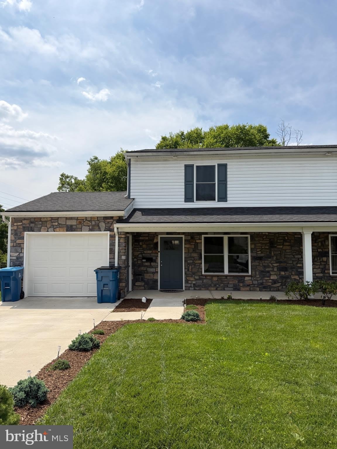 200 N HUMMEL Street – photo 1 of 3