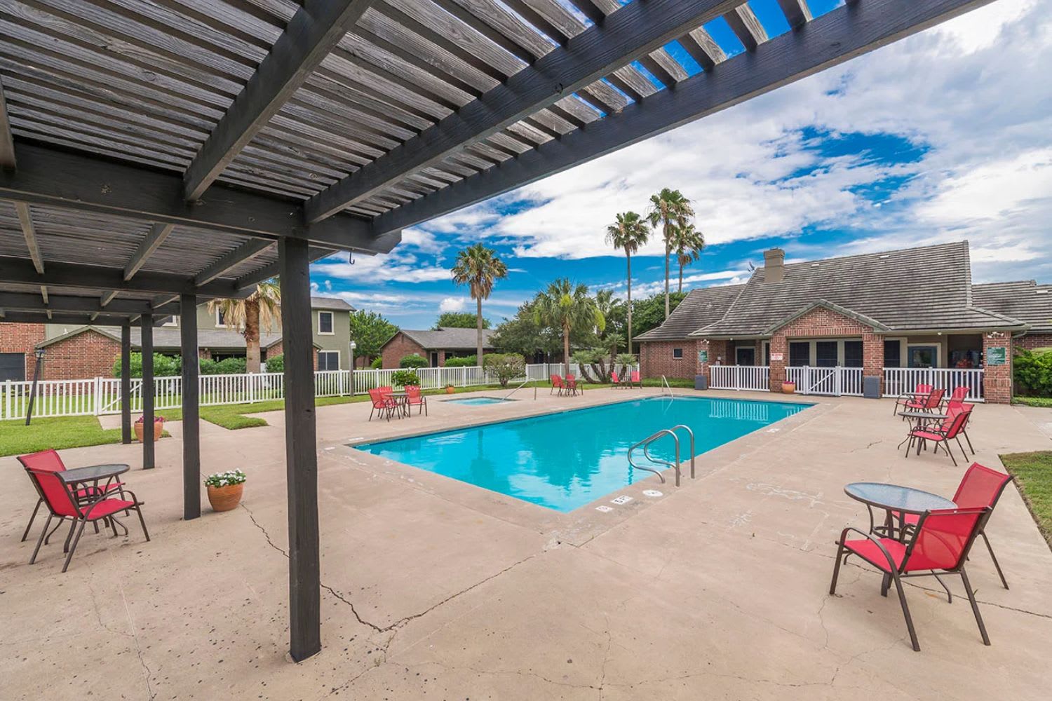 Bridge Pointe Landing – photo 1