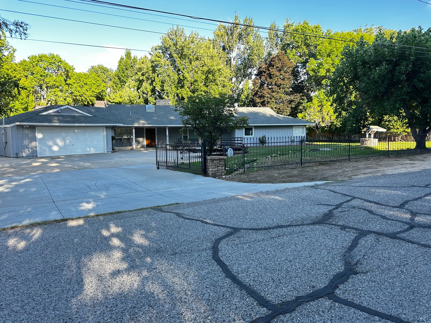 Lovely Furnished three bedroom home in the desirable McLaren neighborhood! – photo 1 of 20