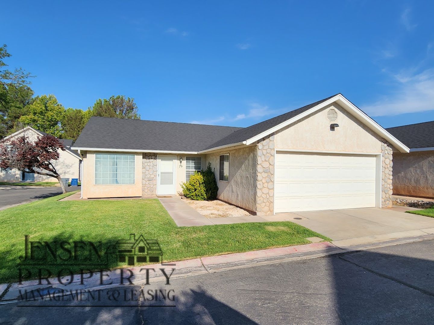 Two Bedroom Home-Community Pool – photo 1