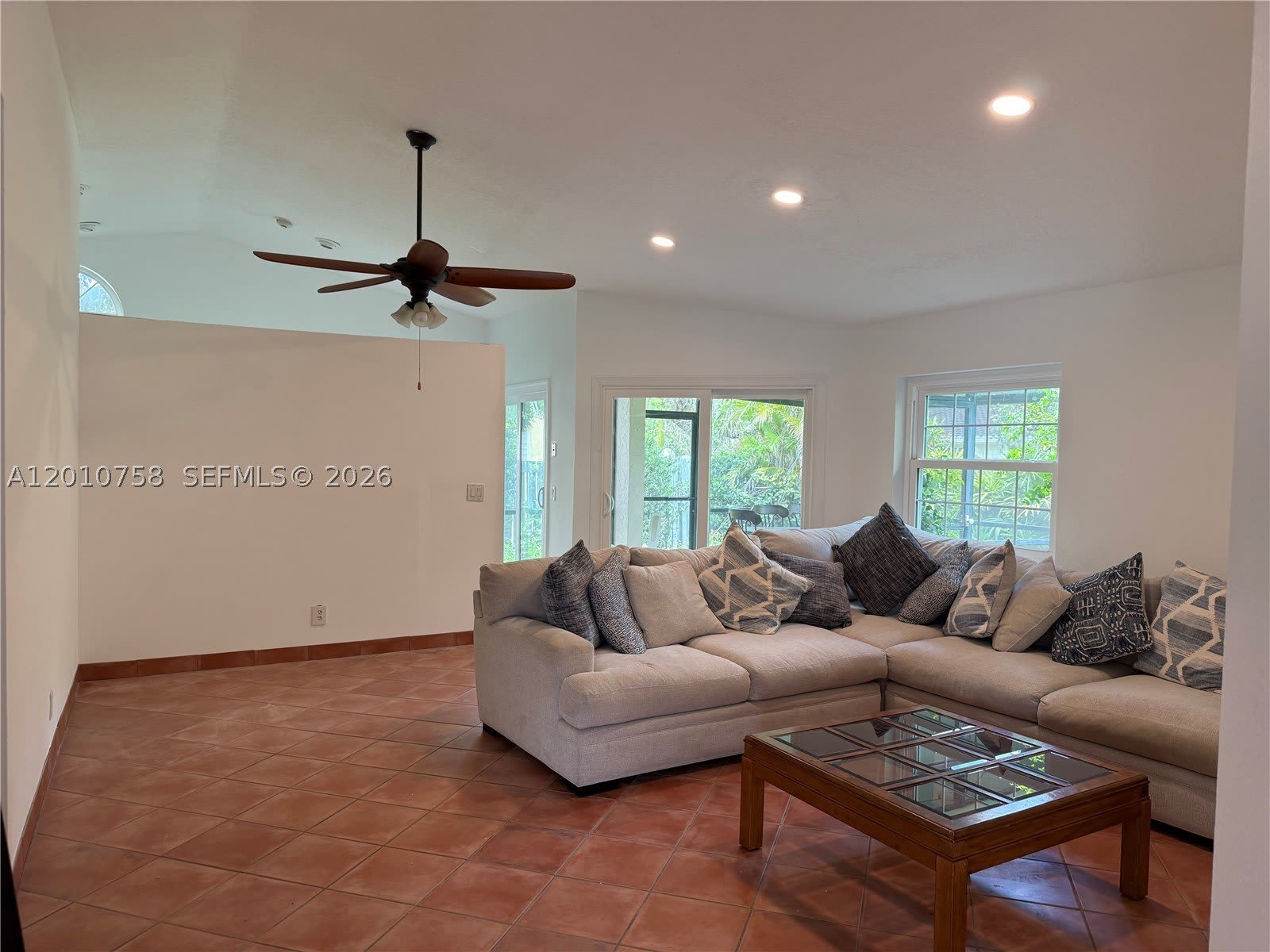 1407 Seagrape Cir – photo 1