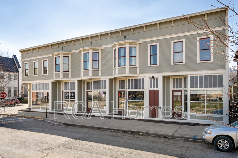 243 East 11th Street – photo 1