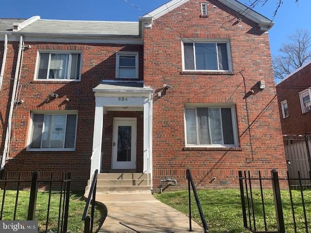 554 NEWCOMB Street SE – photo 1