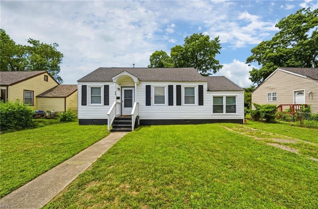 413 Colonial Avenue – photo 1