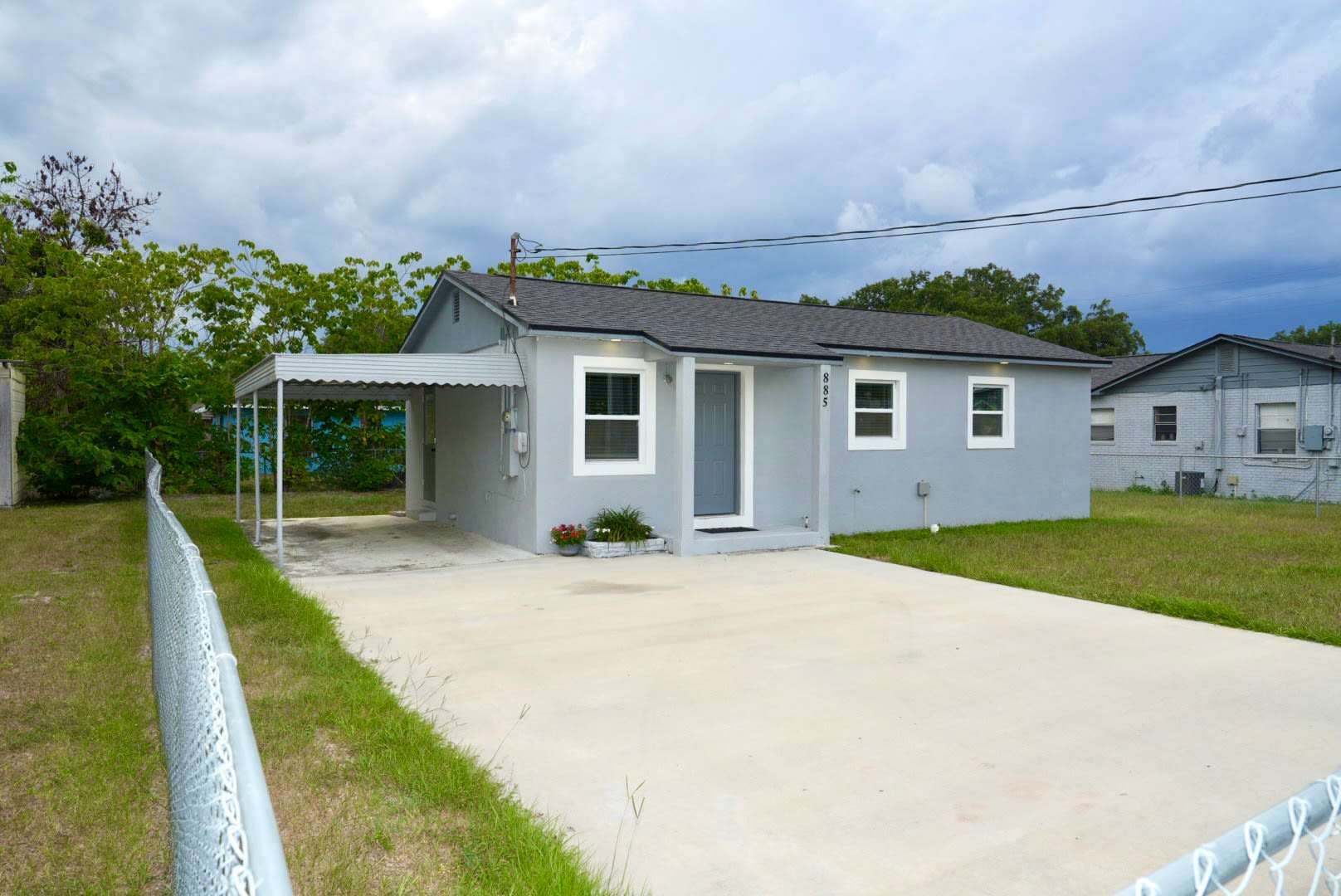 885 Ruby Ave – photo 1