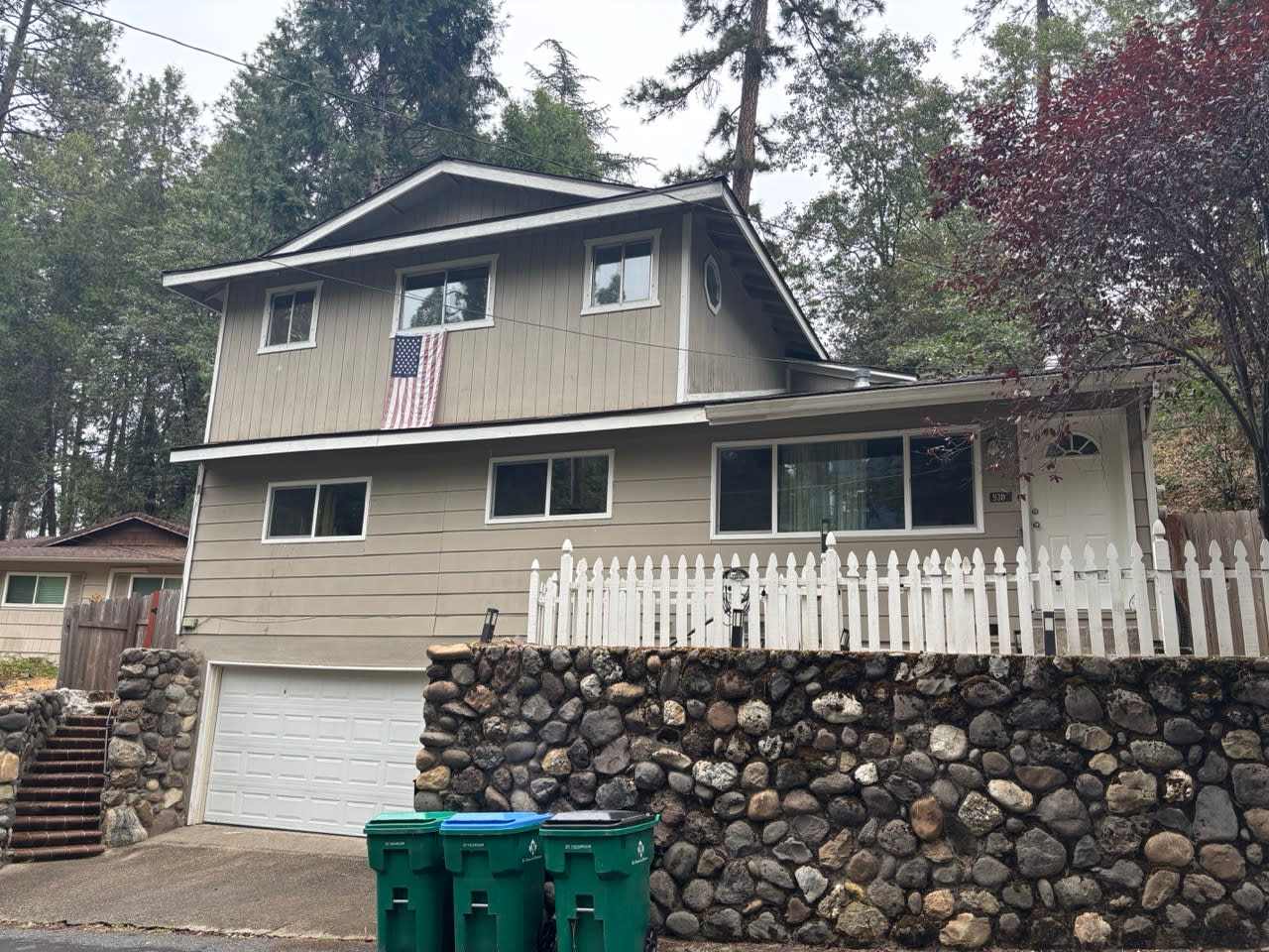 930 Darlington Ave – photo 1 of 13