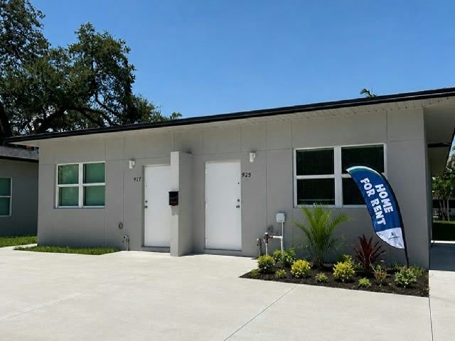 999 NW 96th Street – photo 1 of 4