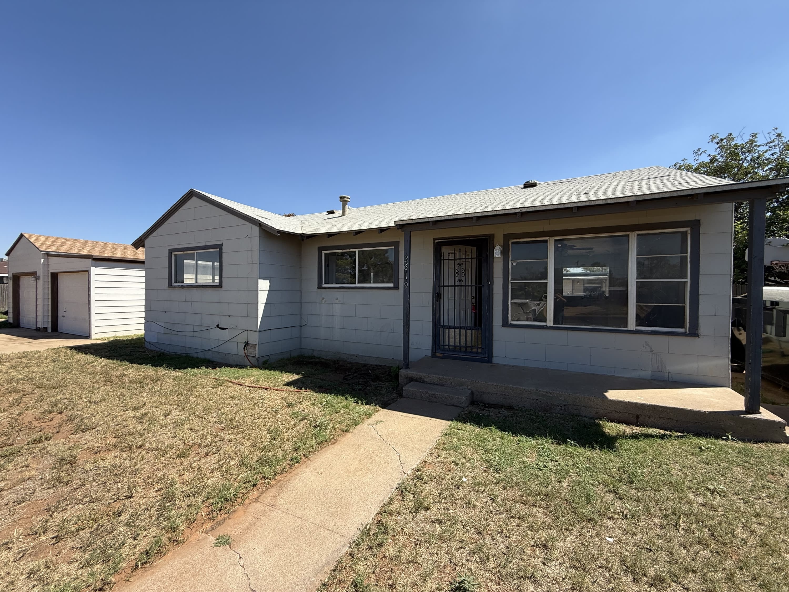 2619 Delano AvenueUnit A – photo 1