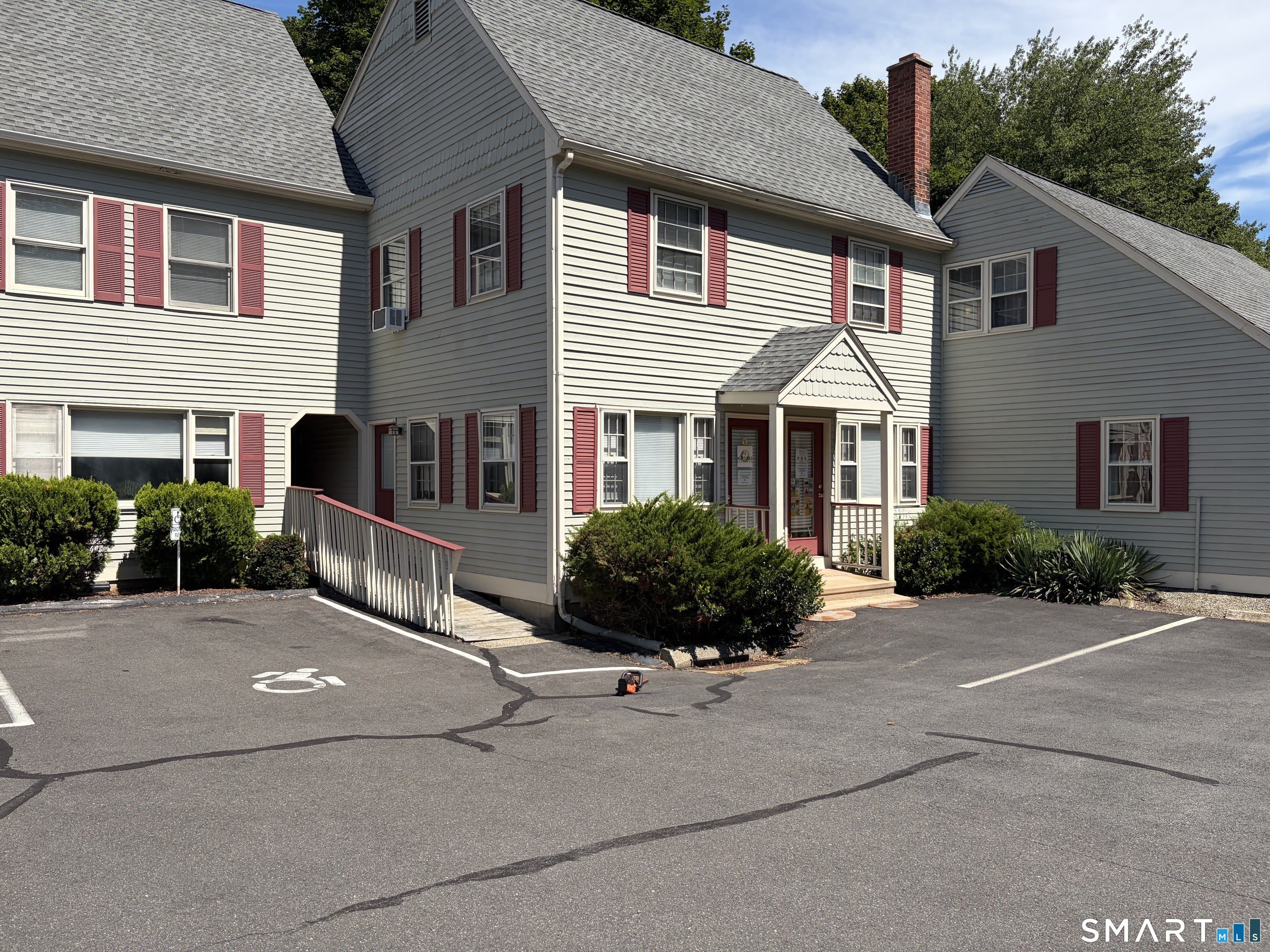 2257 Boston Post Road – photo 1 of 154