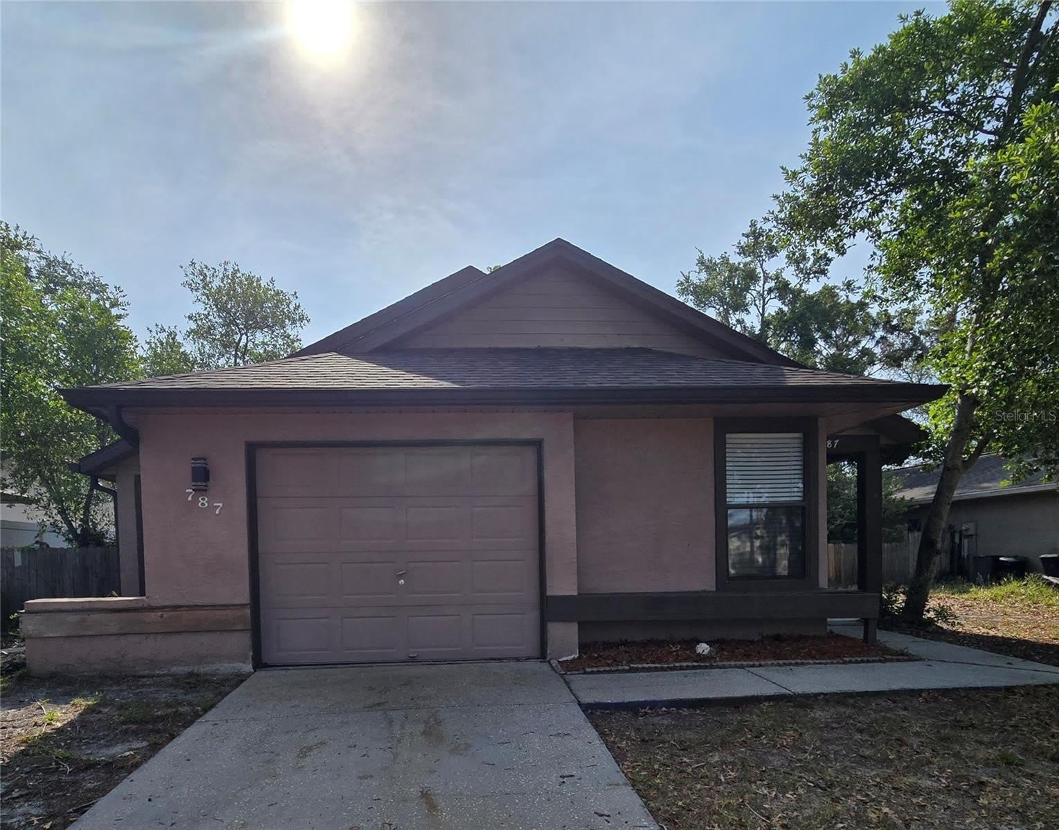 787 ARTHURS COURT – photo 1