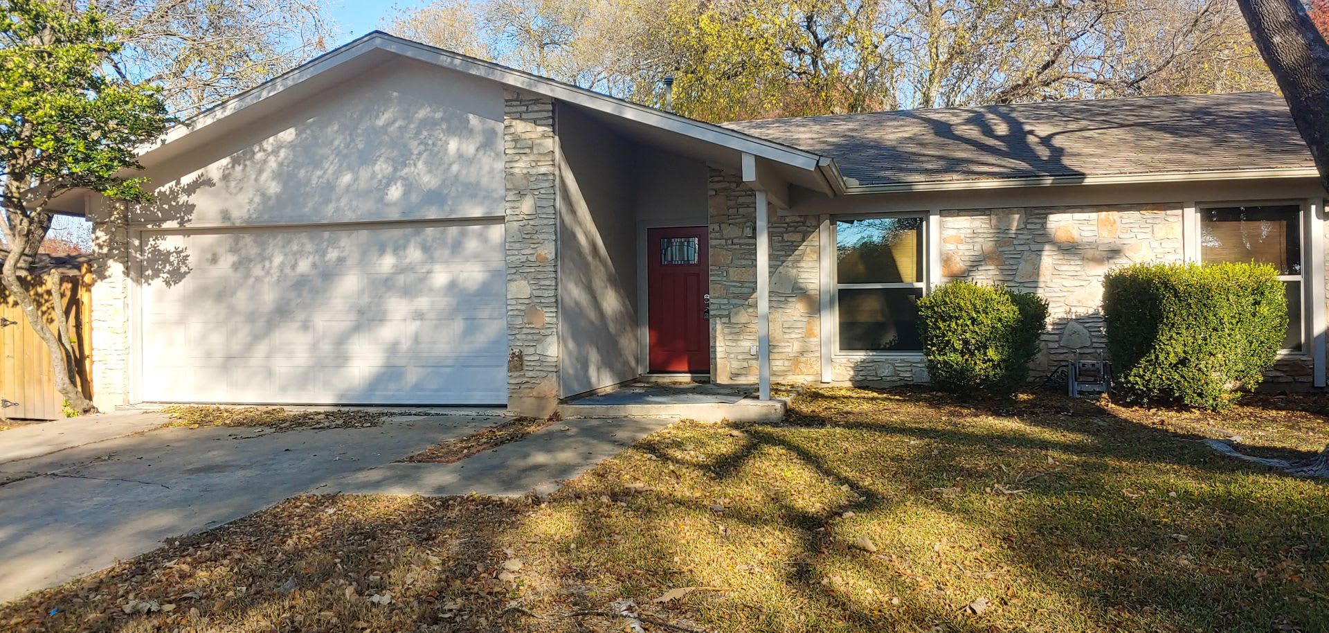 4 Bedroom, 2 Bathroom Home on Cul-de-sac in North Austin! – photo 1