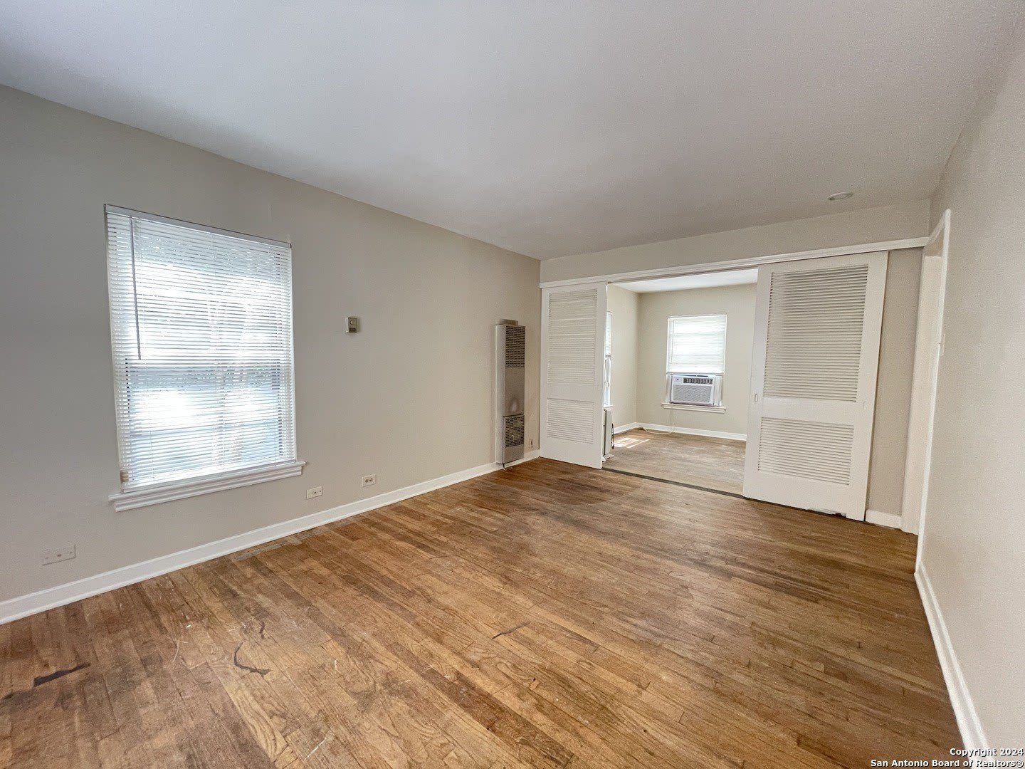 519 W LYNWOOD AVE – photo 1