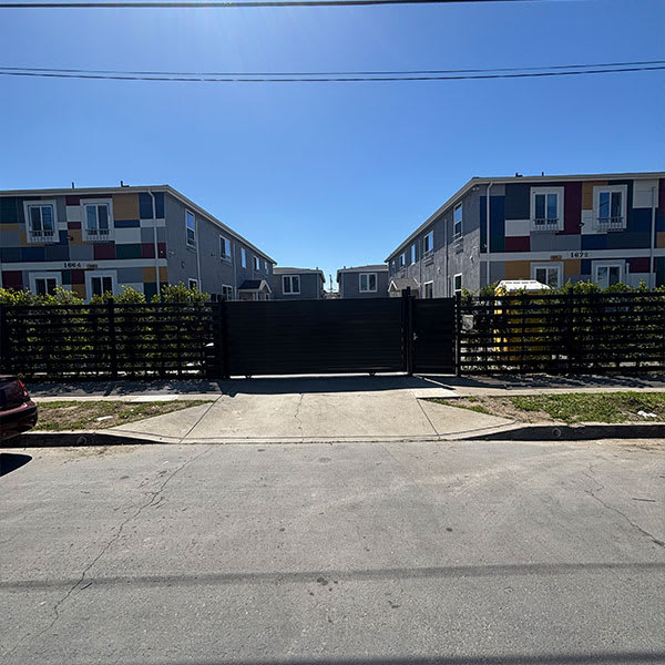 1674 W 36th St – photo 1